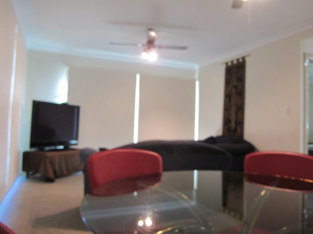 Hampton Court Apartments Brisbane Room photo